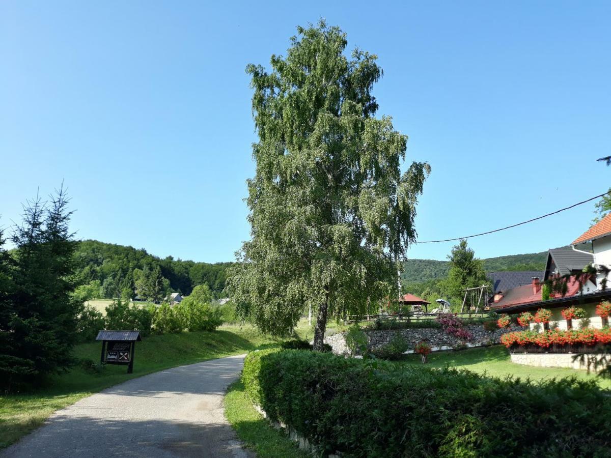 Pansion Breza Hotel Plitvička Jezera Екстериор снимка